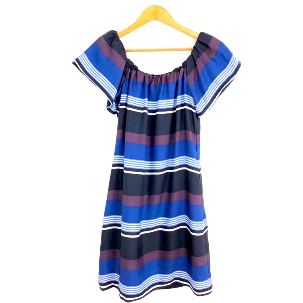 Beautiful Banana Republic Off the Shoulder Dress